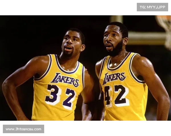 2009年NBA总决赛回顾:湖人与魔术激战七场最终定胜负 2009年NBA总决赛回顾:湖人与魔术激战七场最终定胜负